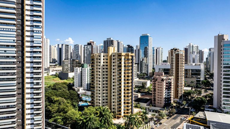 Brazilian Lawyer Claims Bolsa Família Betting Ban is a Civil Rights Concern