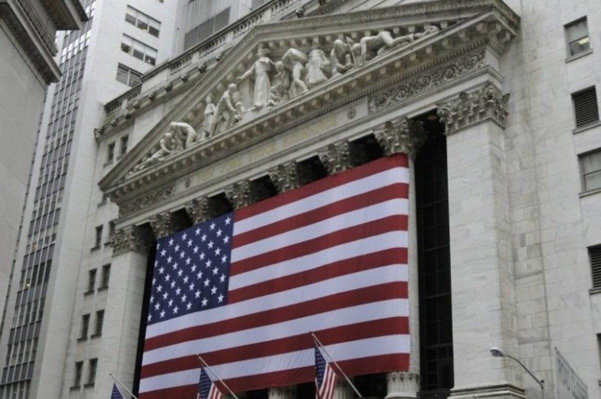 CFTC Cancels Roundtable; RWLV Appoints New CCO and More