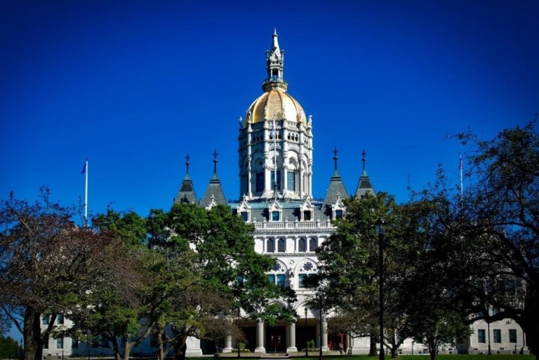 High 5 Games Reclaims Connecticut License but Suspends State Sweeps