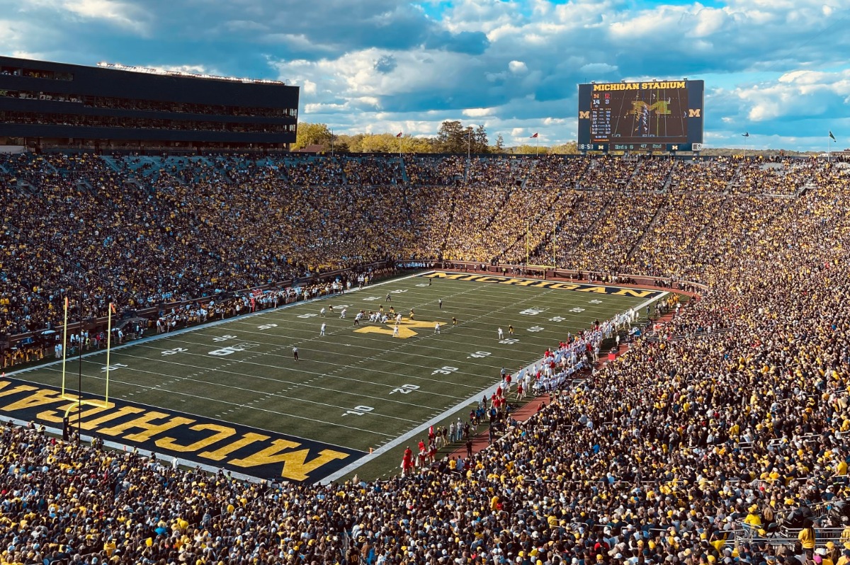 Michigan’s Online Gambling Revenue Soars to Record $301.4 Million in May